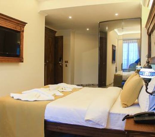 Reis Royal Hotel