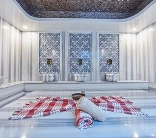 The Nowness Luxury Hotel & Spa