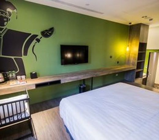 Huwei Hotel