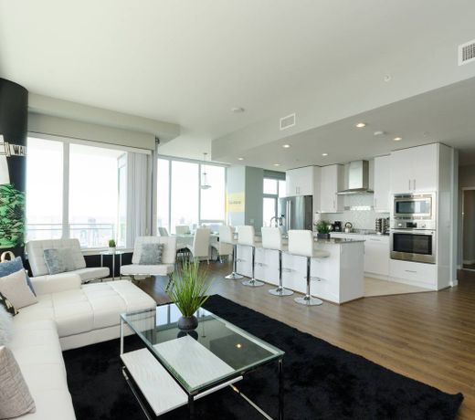 Downtown San Diego WOLF OF WALL STREET 2600sqft PH