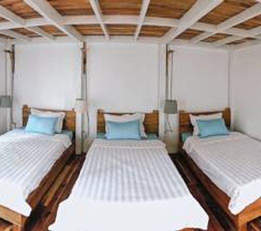 The May Garden Stay & Cafe