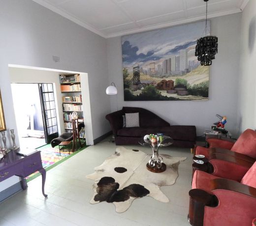 The Cottage at 32 Chiswick