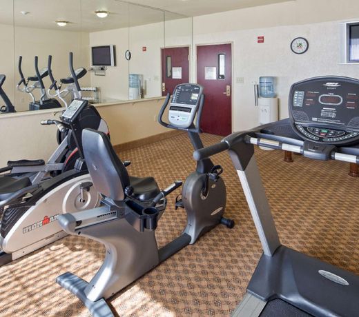 Sure Stay Plus Hotel by Best Western Quanah