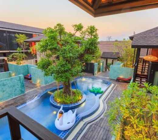 At Leaf Villa
