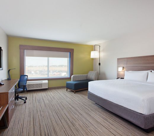 Holiday Inn Express & Suites - Moses Lake, an IHG Hotel