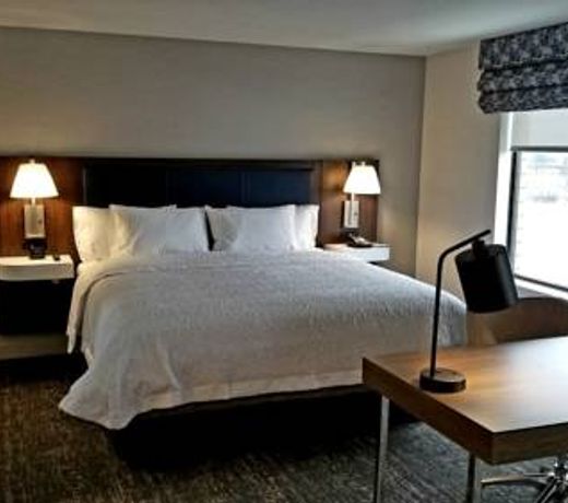 Hampton Inn & Suites Chicago-Burr Ridge