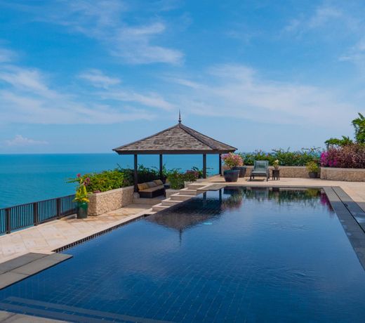 THE ROYAL RANGSIT LUXURY VILLA #6.5 Br 14+Guests