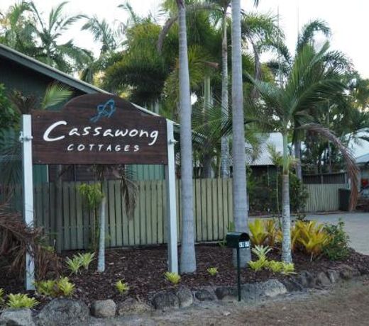 NearBy Hotel