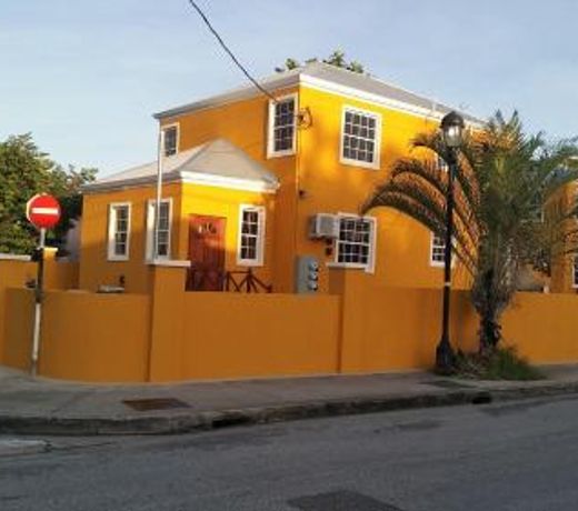 Frontline Apartments