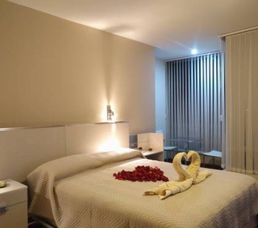 Hostal Costa De Marfil Suites & Apartamentos