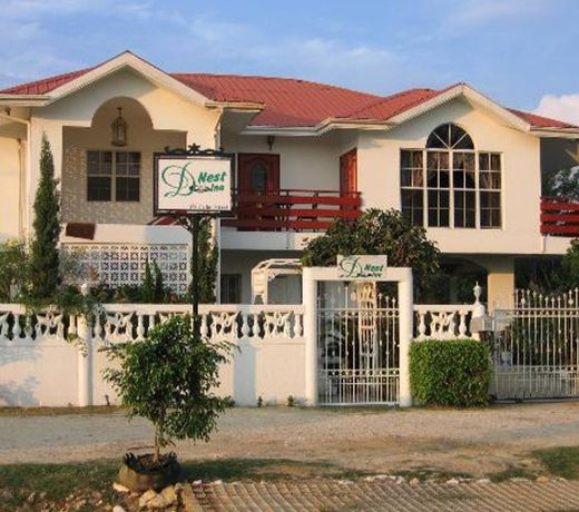 D'Nest Inn