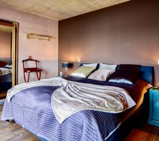 NEW 3BD Luxury Villa on the Geneva Lake