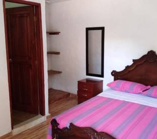 Hostal Encanto La Salada