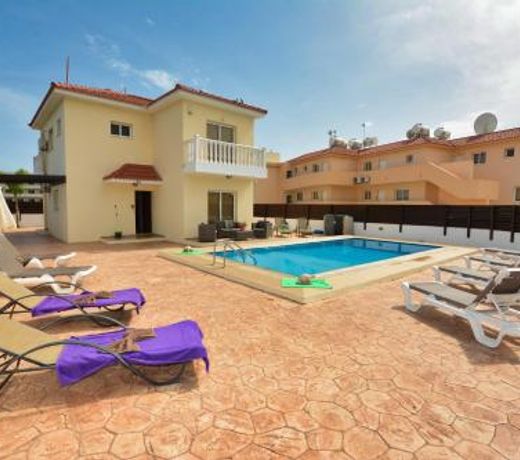 Nissi Villa Crystal
