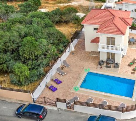 Nissi Villa Crystal