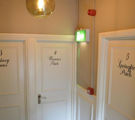 The Crown Pub & Guesthouse