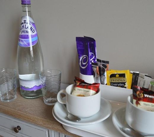 The Crown Pub & Guesthouse