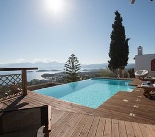Villa with a Character Mirabello Suites