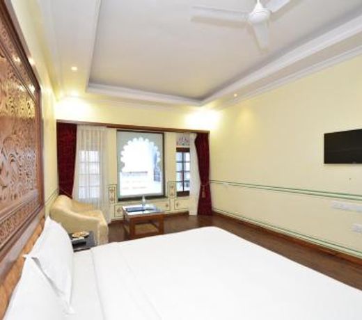 Aaram Mahal by Pachar Group
