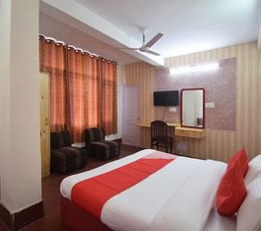 OYO 11741 Hotel Nest