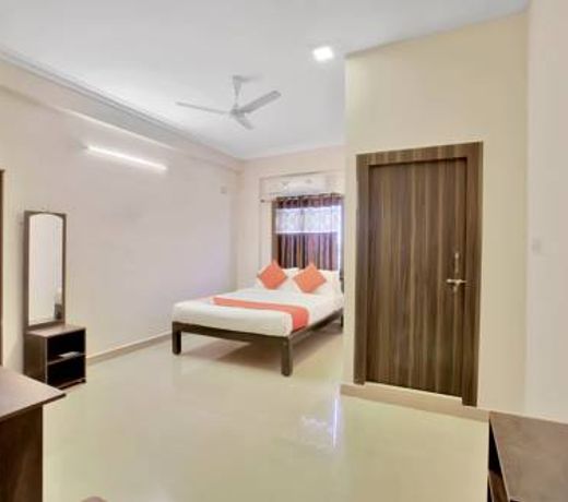 OYO 10523 Spandana Residency