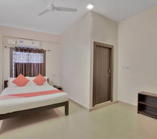 OYO 10523 Spandana Residency