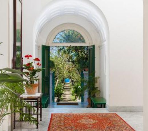 Villa Tozzoli House