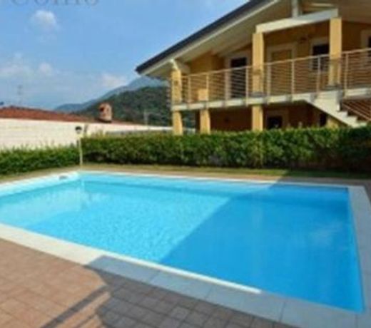Attico with swimming pool