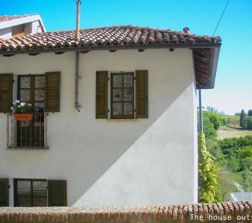 AMAZING LANGHE AND MONFERRATO | House with garden