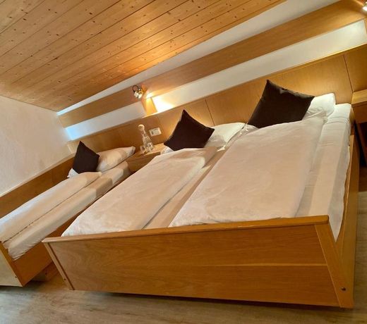 Garni Hotel Tauber