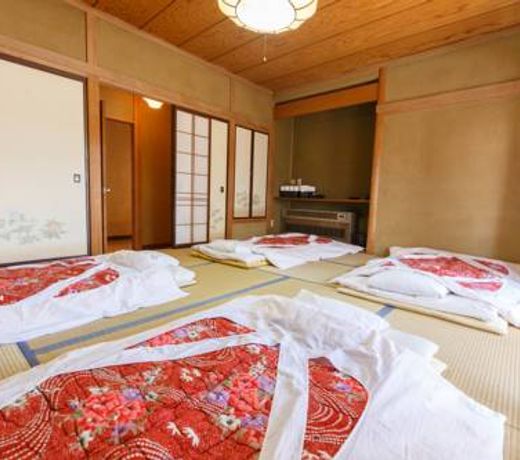 æå±æé¤¨ï¼ã·ã§ã¢ãã¦ã¹&ã²ã¹ããã¦ã¹ï¼