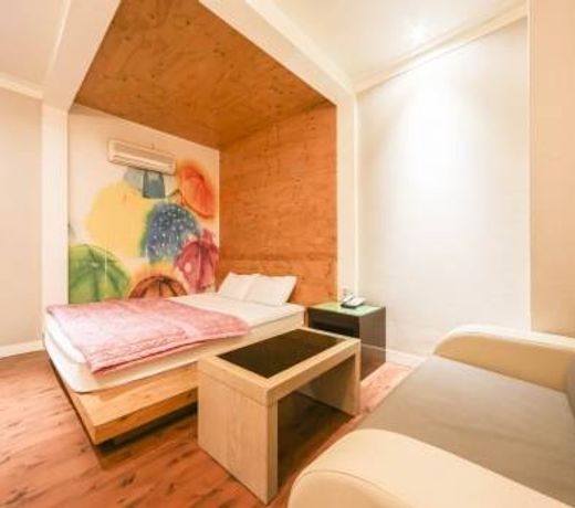 O2 Motel