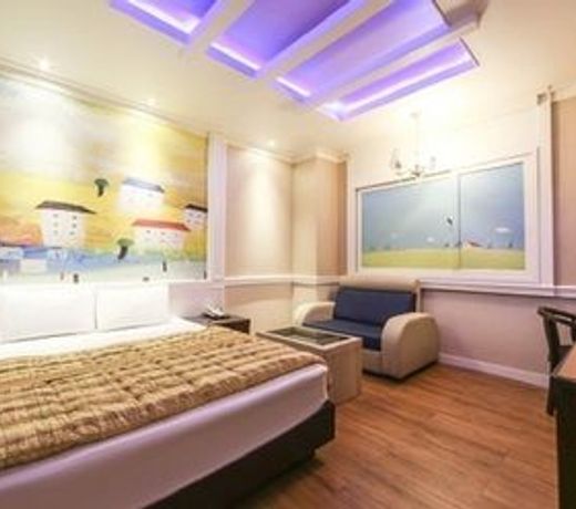 O2 Motel
