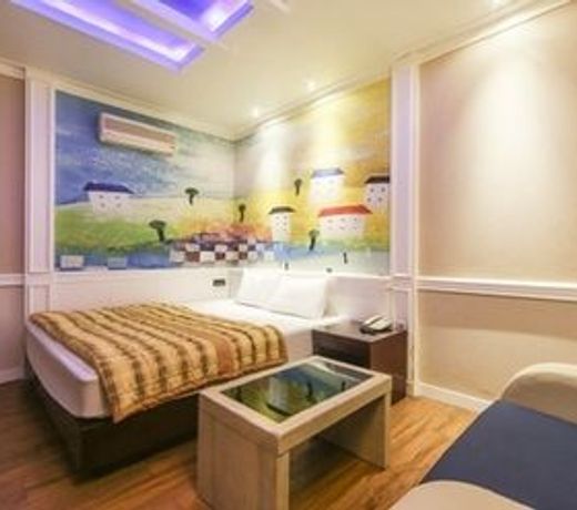 O2 Motel