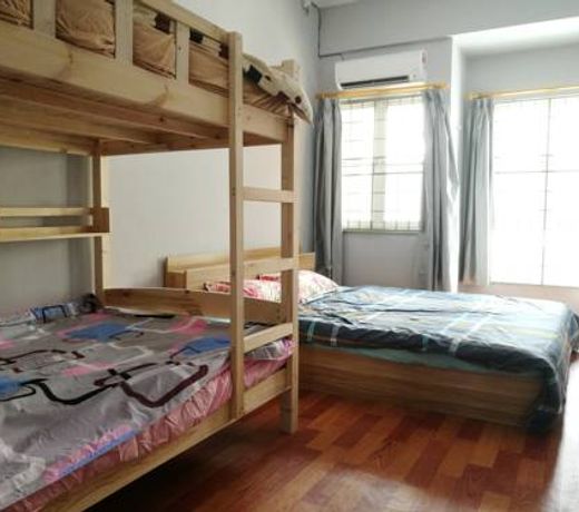 Oceanus Backpackers