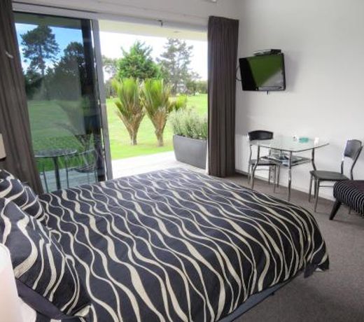 The Links Carters Beach Apartments