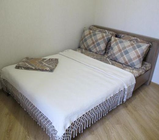 Esenina Street Apartment