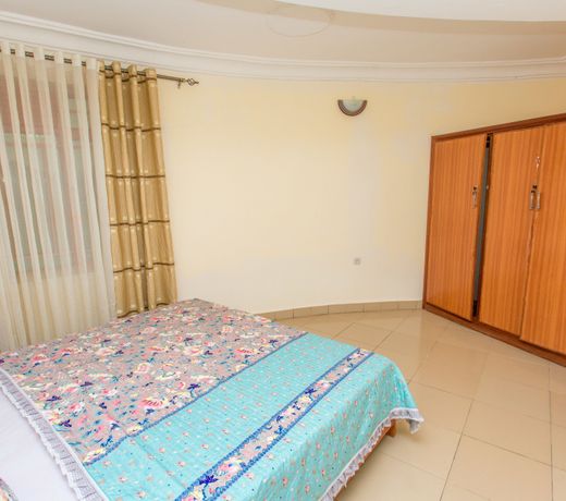 Iwacu Guesthouse