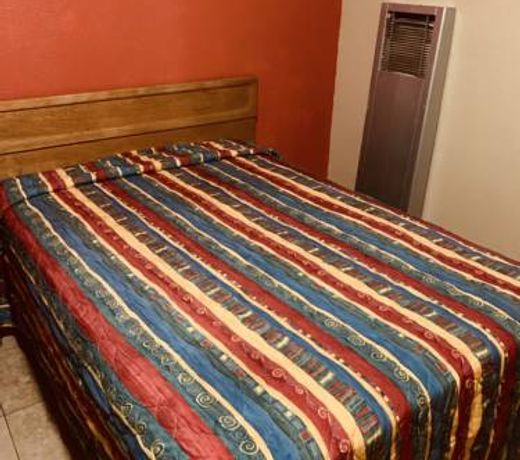 Super Inn Motel
