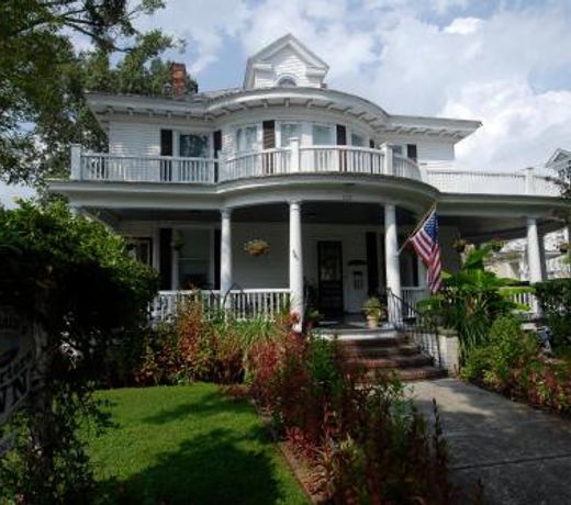 Captains Quarters Inn