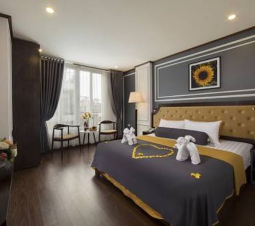 MayFlower Hotel- Central Old Quarter