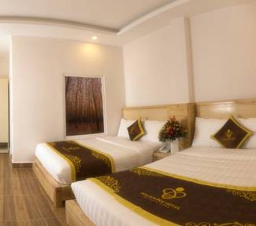 Golden Bee Hotel