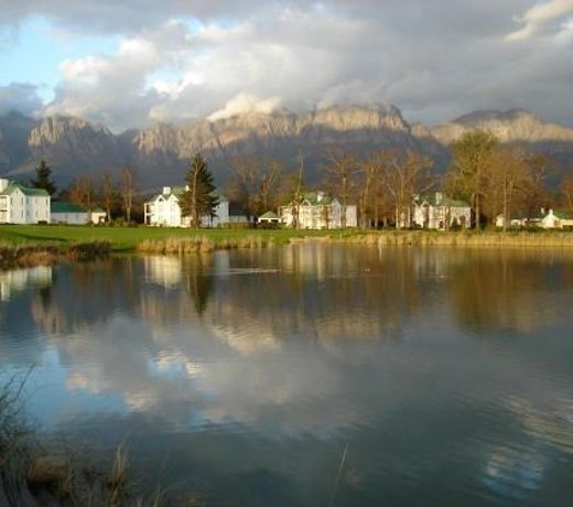 Glen Abbey Apartments On The Erinvale Golf And Country Estate