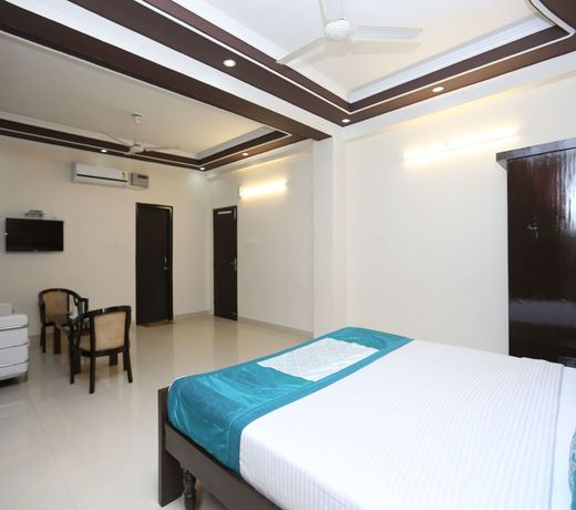 Flagship 6163 Hotel City Palace