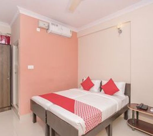 OYO Flagship 10363 Sri Balaji Guest House & Restaurent
