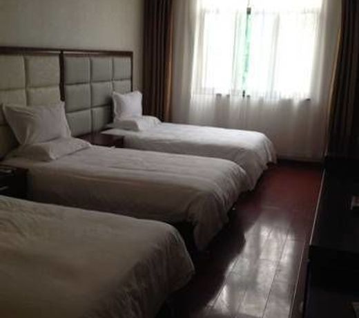 Airport Hotel Spa