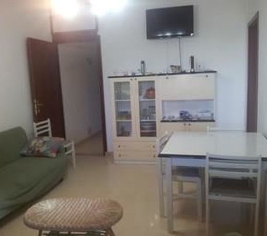 Villa With 2 Bedrooms in Tre Fontane, With Enclosed Garden and Wifi -