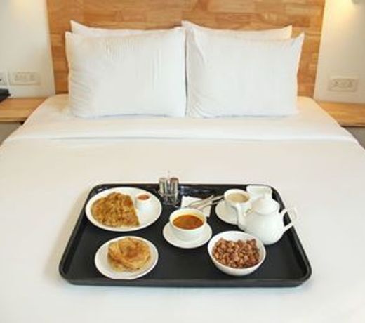 OYO 10893 Hotel Divine Inn