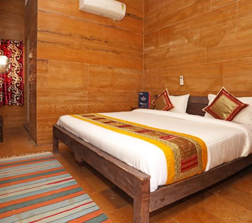 OYO 3415 Hotel Heera Court