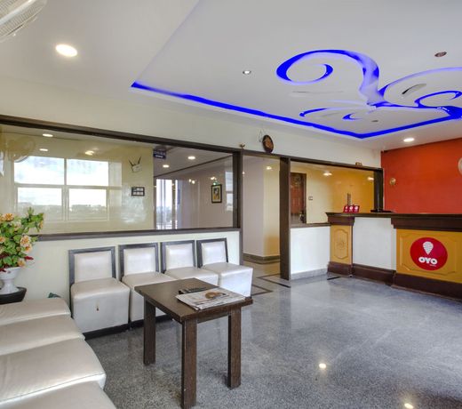 OYO 3968 Chandras Residency